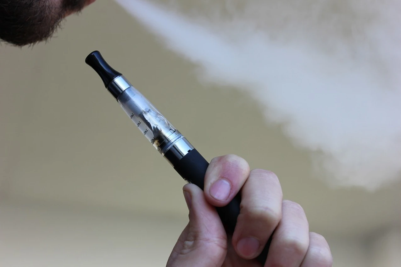 was ist schädlicher vape oder zigaretten SMOK E-Zigaretten und Verdampfer main image 0